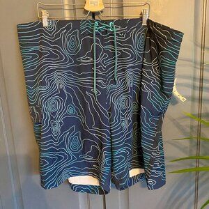 NWT george brand Mens Swimsuit with Aqua Swirls. Size 3XL (48-50)